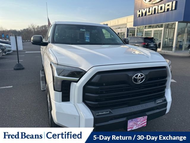 Used 2022 Toyota Tundra SR5 w/ SR5 Premium Package image 15