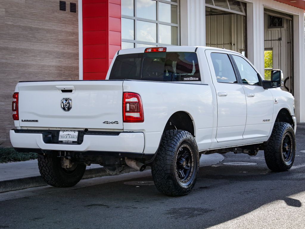 Used 2024 RAM 2500 Laramie AWD/4WD image 3
