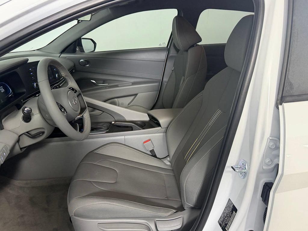 Used 2026 Hyundai Elantra Sport FWD image 20