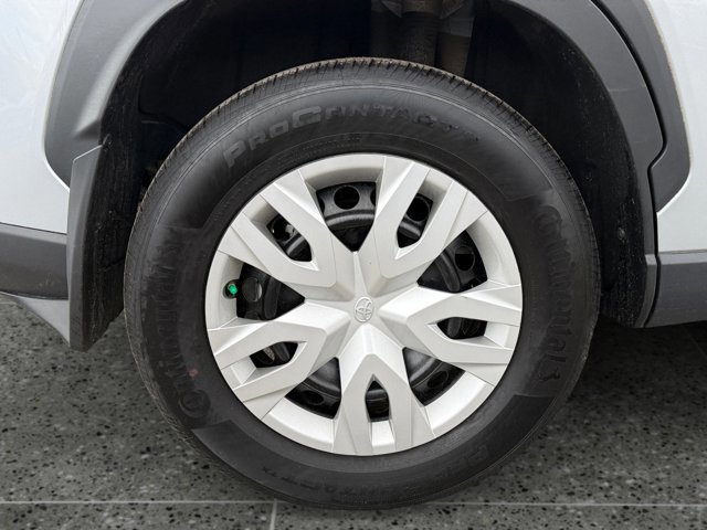 Used 2024 Toyota Corolla Cross L image 10