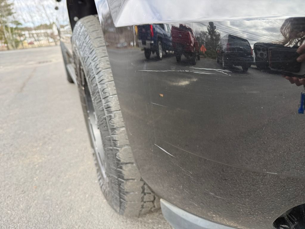 Used 2010 Chevrolet Avalanche LS w/ Interior Plus Package image 30