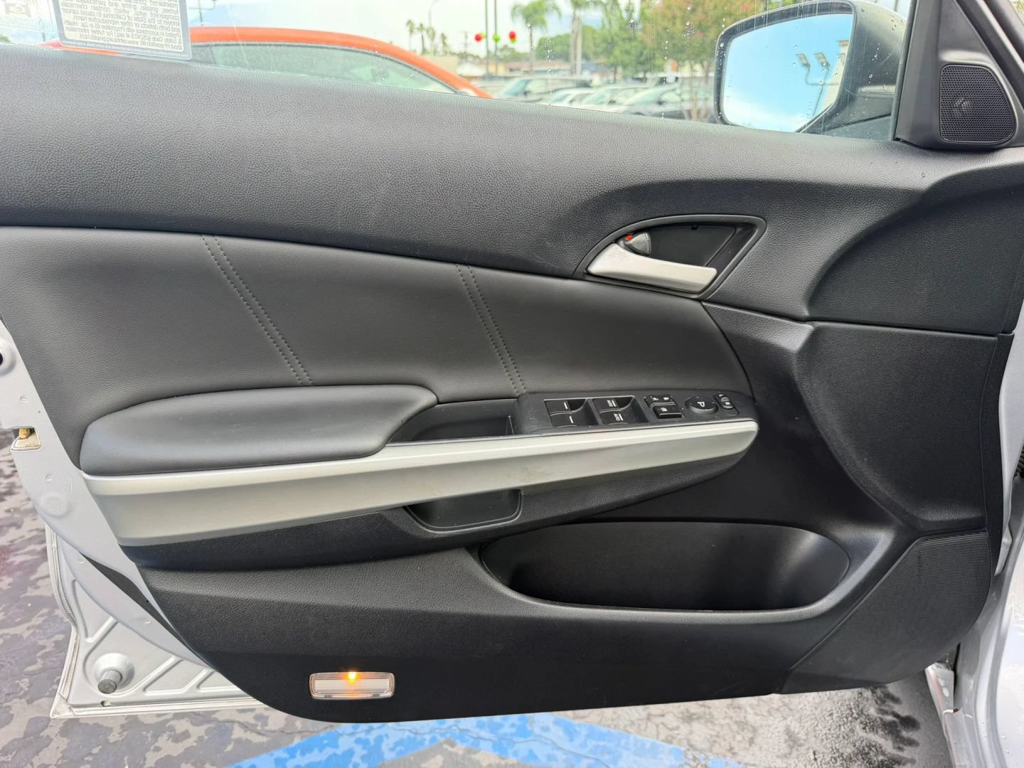 Used 2010 Honda Accord EX-L image 31