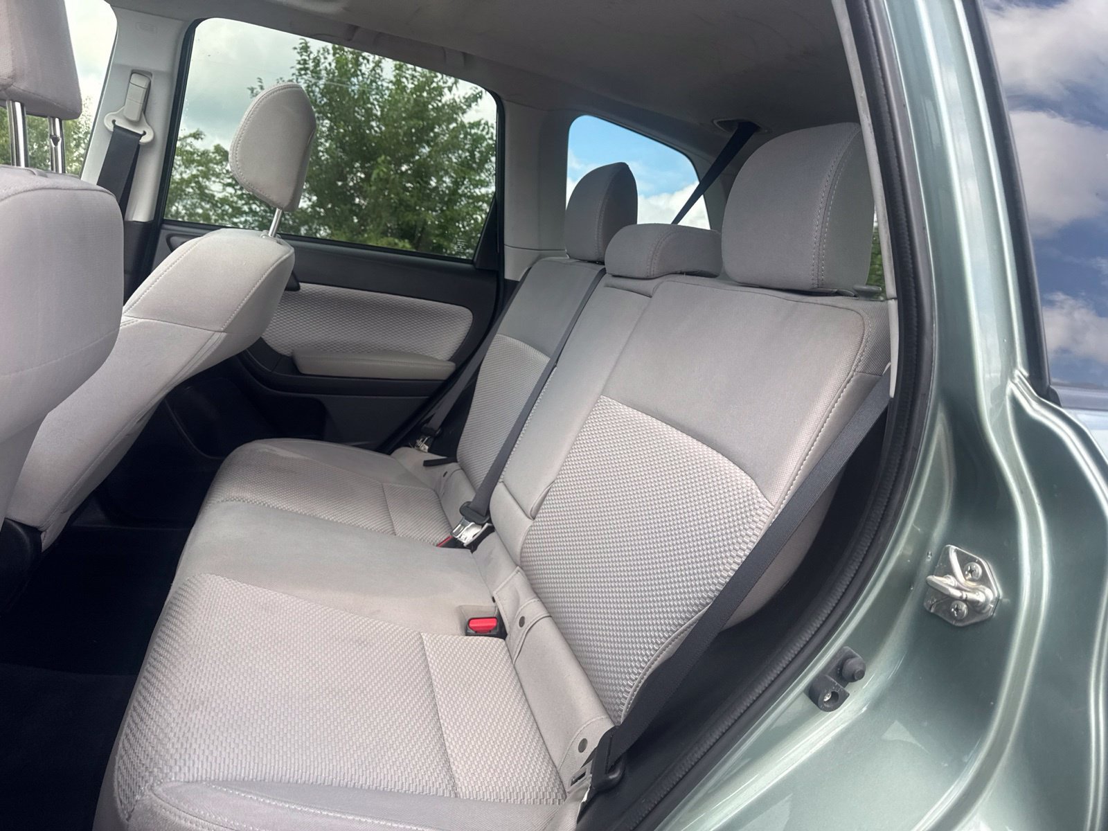 Used 2018 Subaru Forester 2.5i Premium w/ Protection Package #1 AWD/4WD image 15