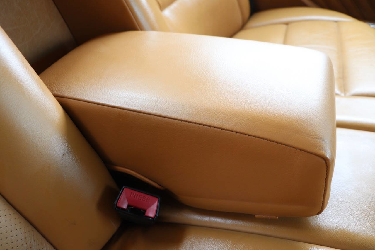 Used 1989 Mercedes-Benz 300 SE image 38