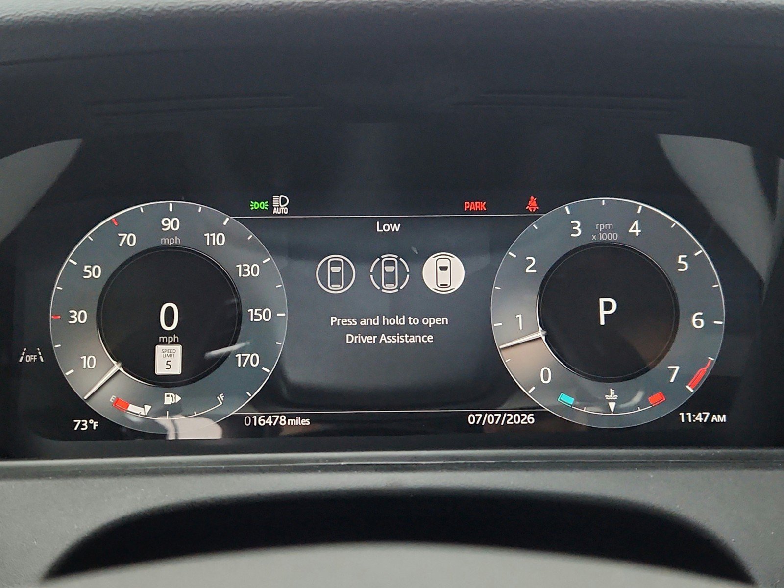 Used 2025 Land Rover Range Rover Velar Dynamic SE AWD/4WD image 24