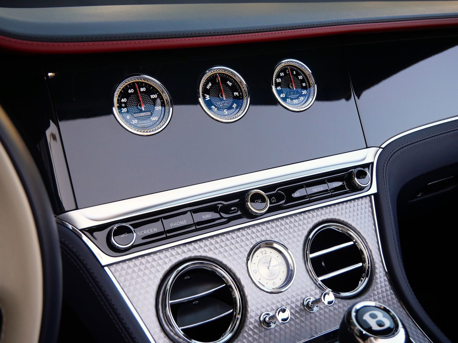 Used 2022 Bentley Continental GT image 15
