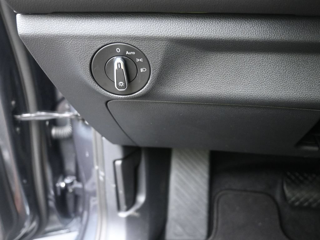 Used 2025 Volkswagen Jetta S FWD image 17