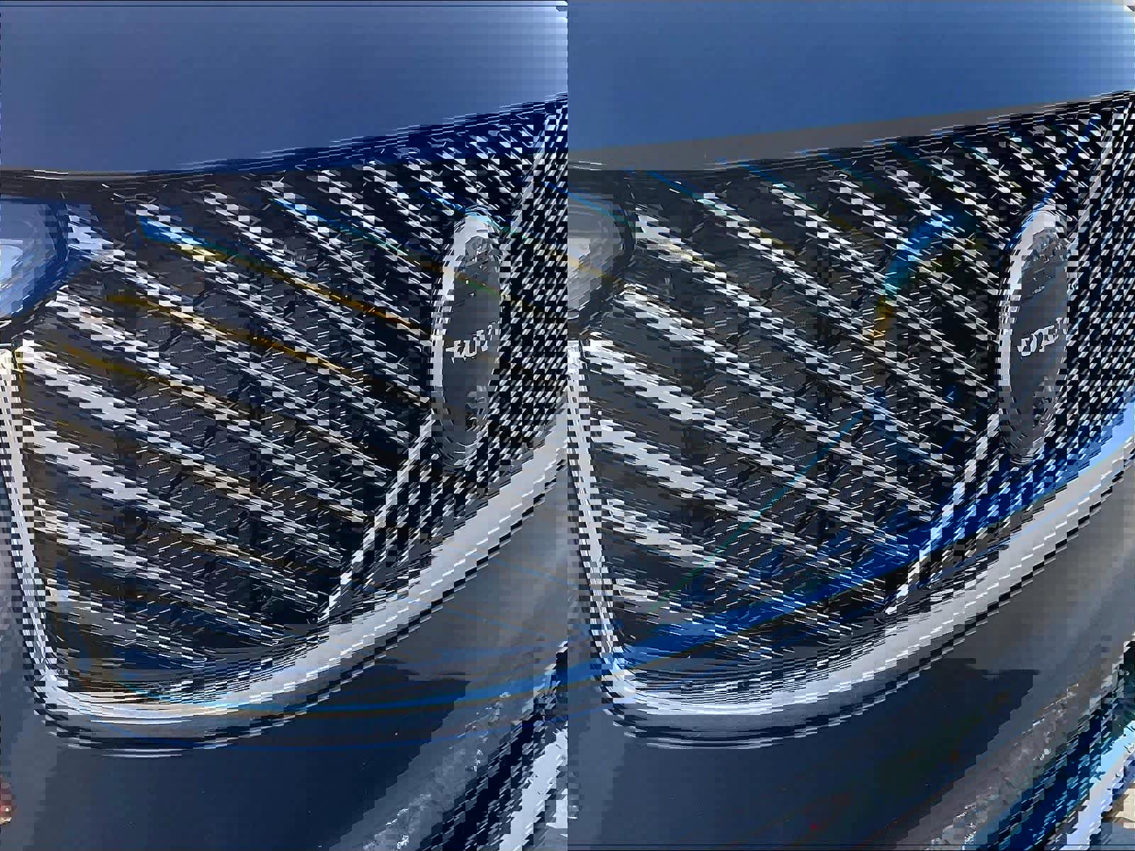 New 2026 Volvo XC90 T8 Plus w/ Protection Package image 34