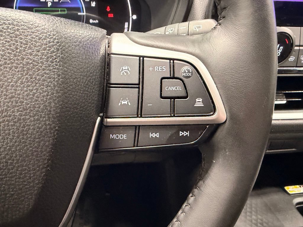Used 2024 Toyota Grand Highlander AWD Hybrid image 29