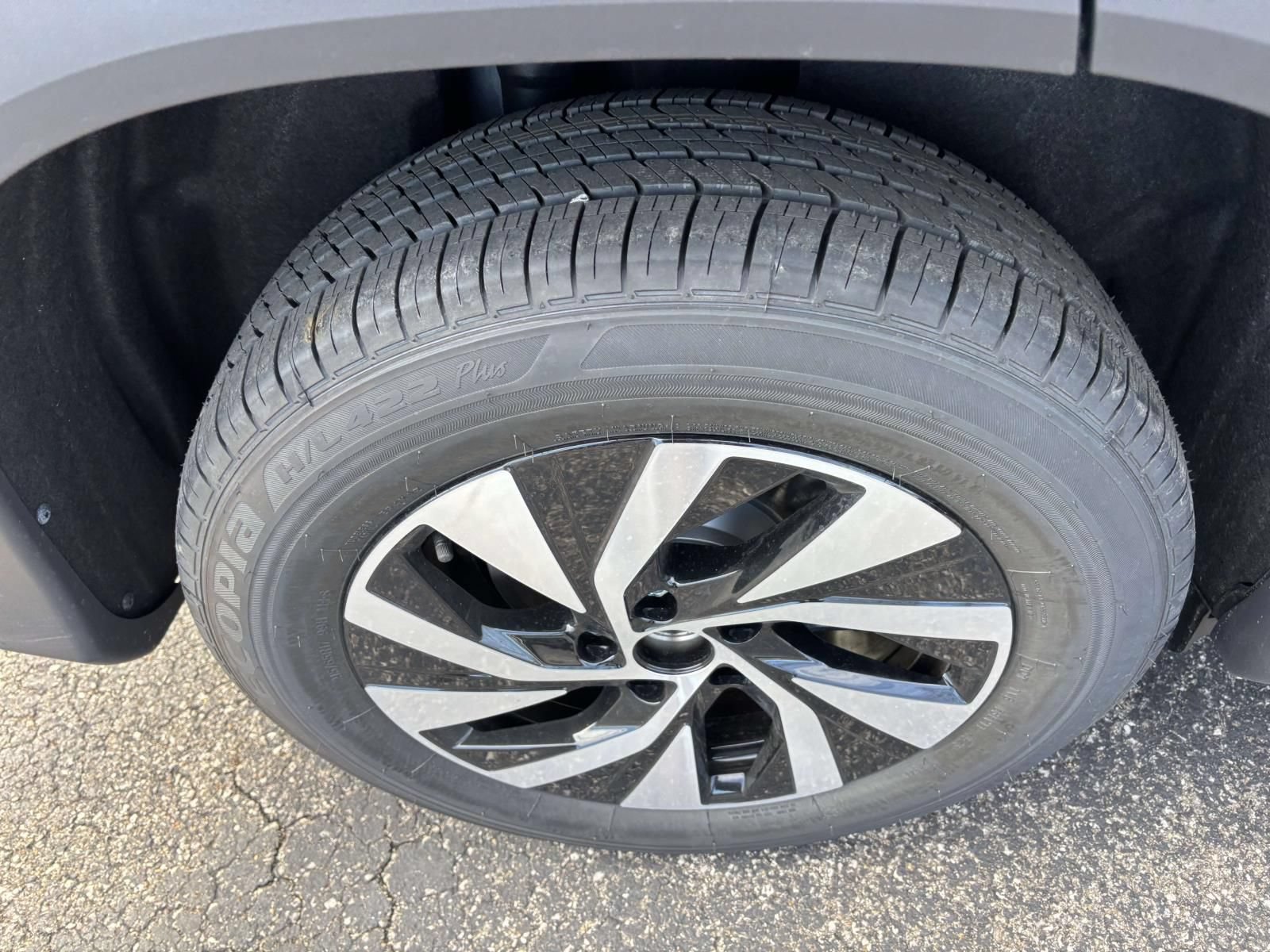 New 2026 Volkswagen Tiguan S AWD/4WD image 10