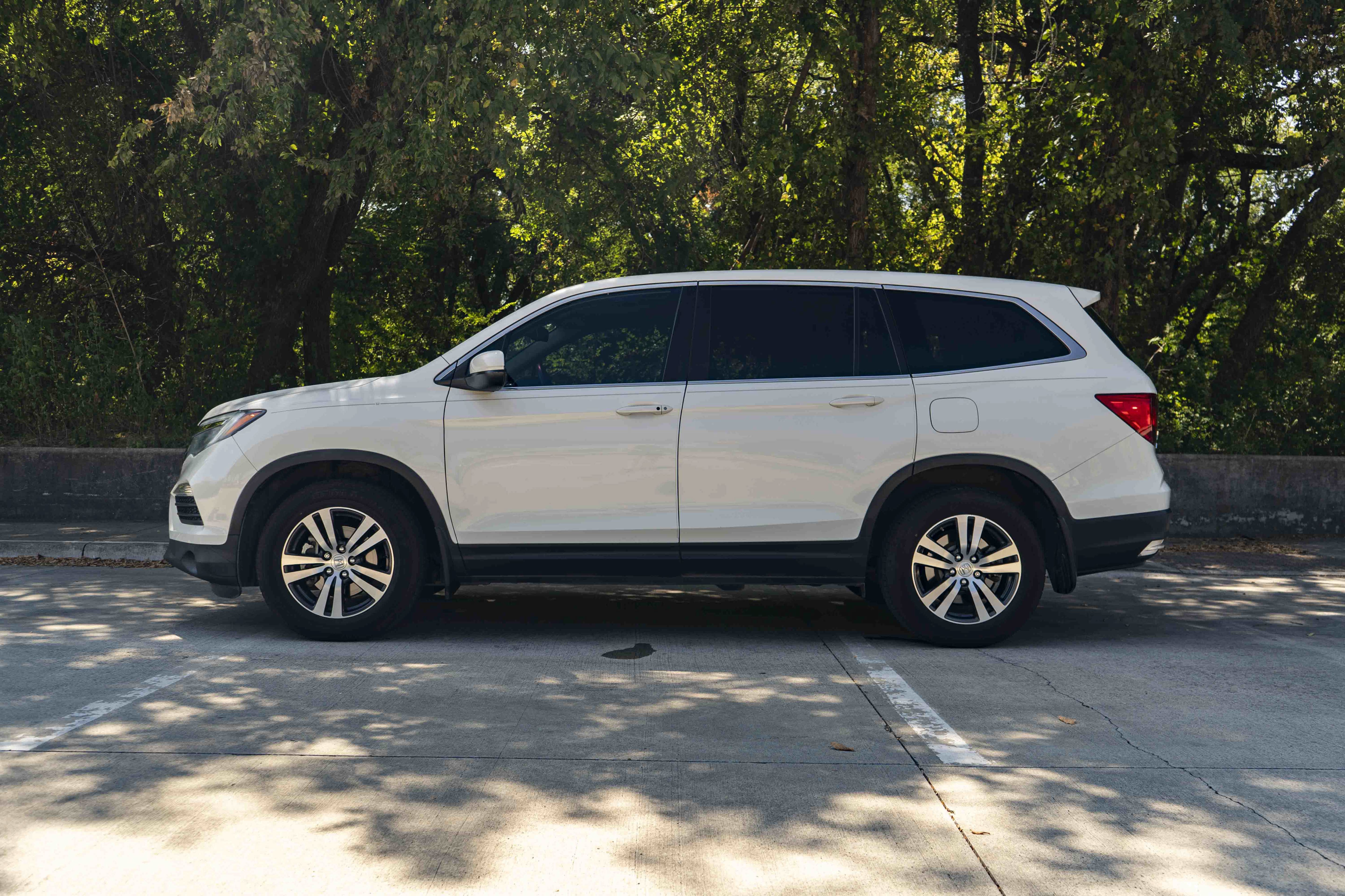 Certified 2017 Honda Pilot EX-L image 6