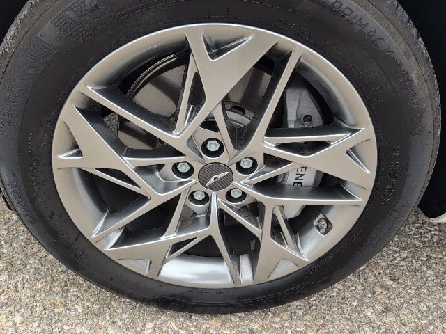 Used 2024 Genesis GV70 2.5T w/ Advanced Package image 22