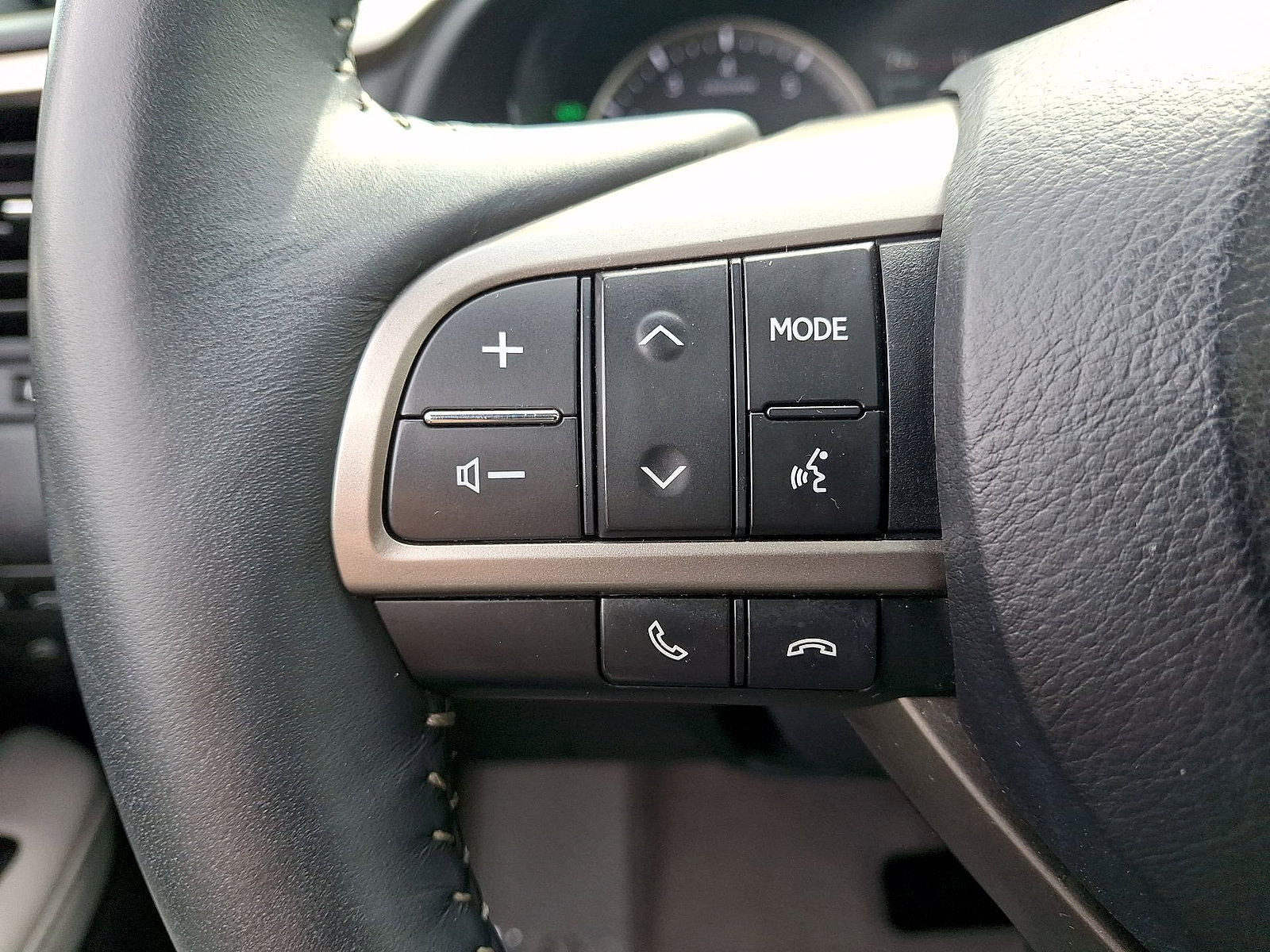 Used 2017 Lexus RX 350 FWD w/ Premium Package image 17