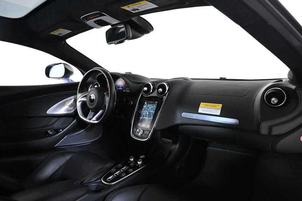 Used 2023 McLaren GT image 15