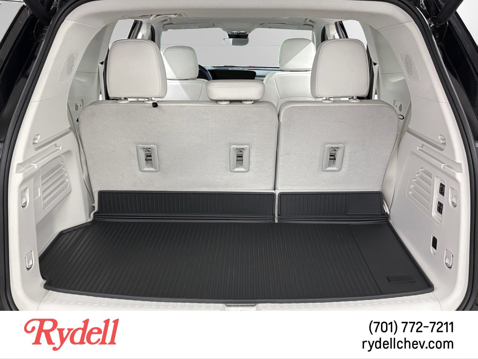 Used 2025 Buick Enclave Avenir w/ Super Cruise Package image 19