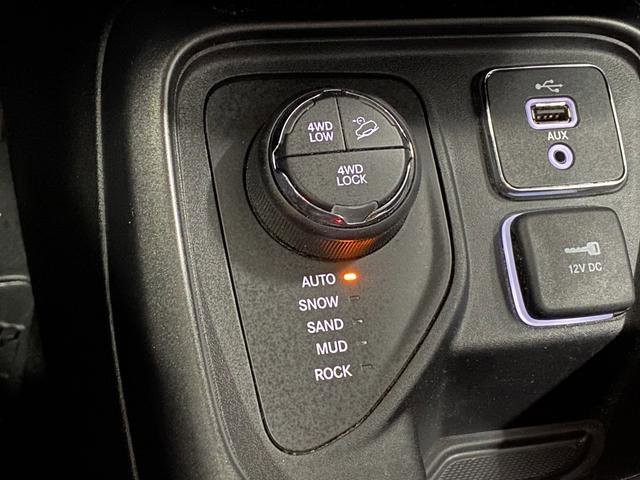 Used 2017 Jeep Compass Trailhawk w/ Safe & Security Group image 22