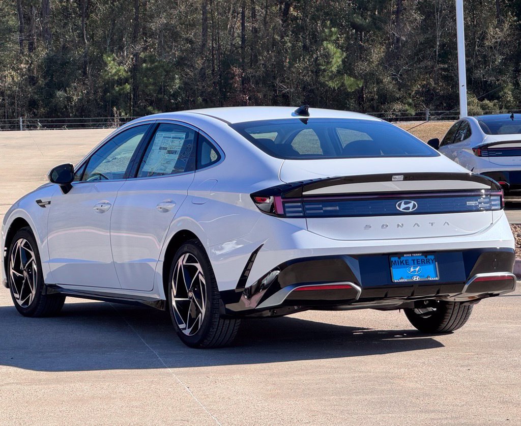 New 2026 Hyundai Sonata SEL FWD image 12