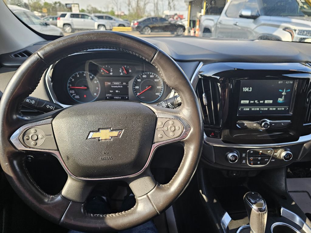 Used 2019 Chevrolet Traverse LT FWD image 17