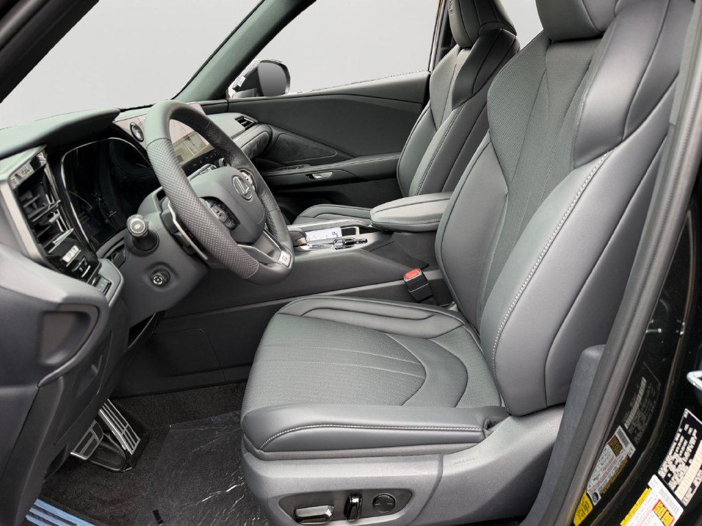 New 2026 Lexus TX 500h AWD image 13