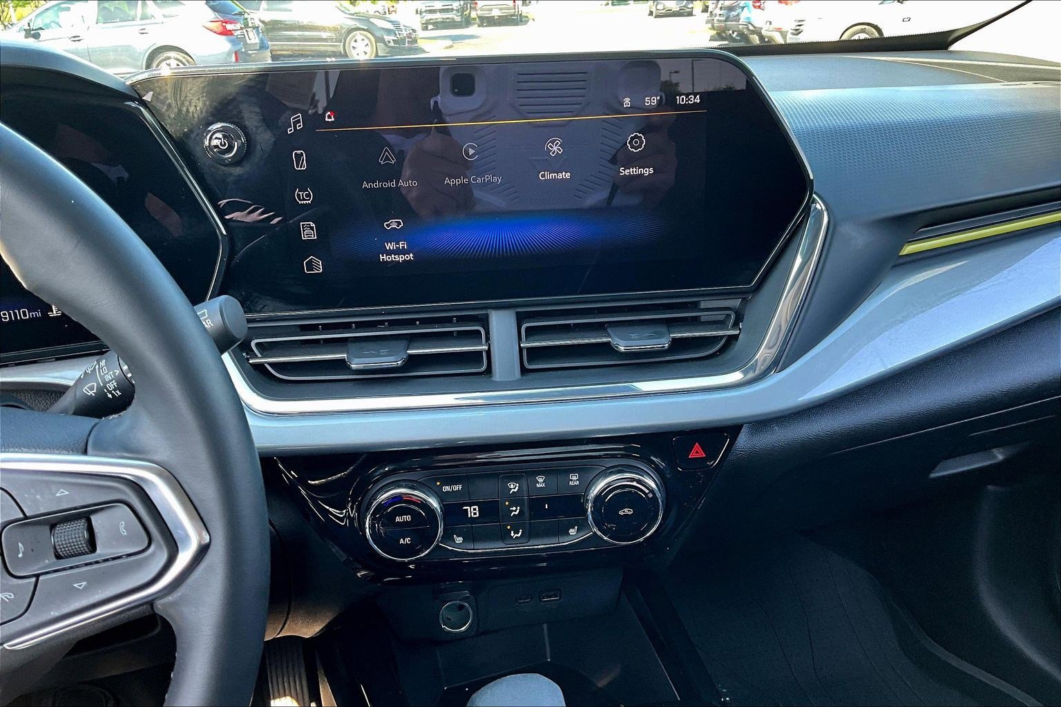 Used 2025 Chevrolet Trax LT w/ Driver Confidence Package image 15