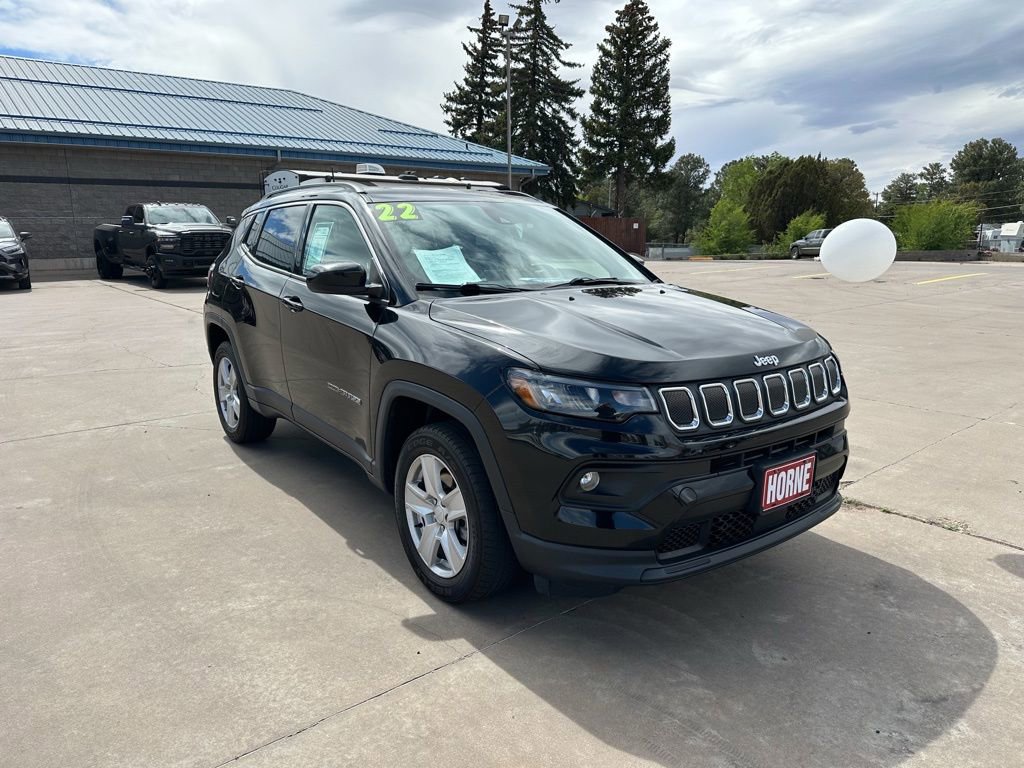 Used 2022 Jeep Compass Latitude AWD/4WD image 1
