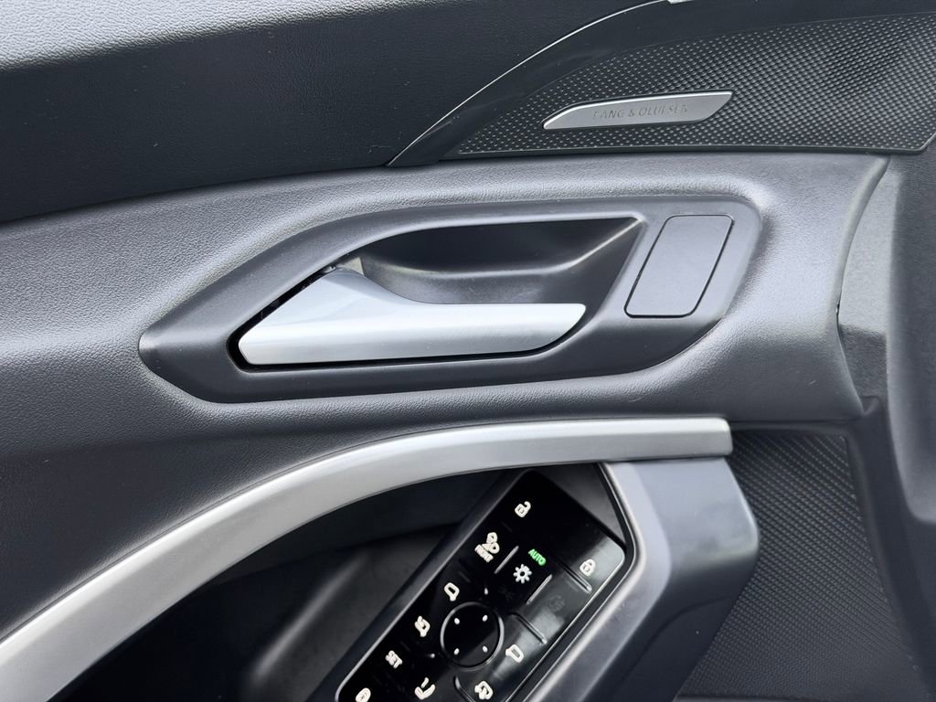 Used 2025 Audi Q5 Premium Plus w/ Premium Plus image 23