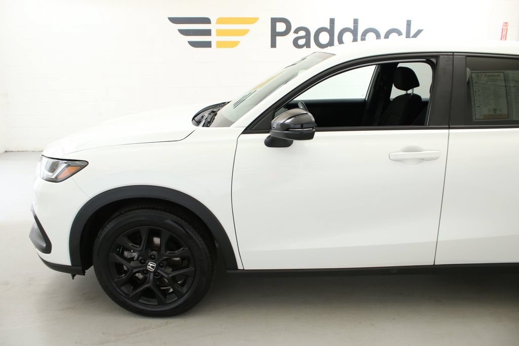 Used 2023 Honda HR-V Sport image 4