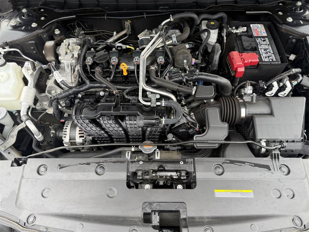 Used 2024 Nissan Altima 2.5 SR image 23