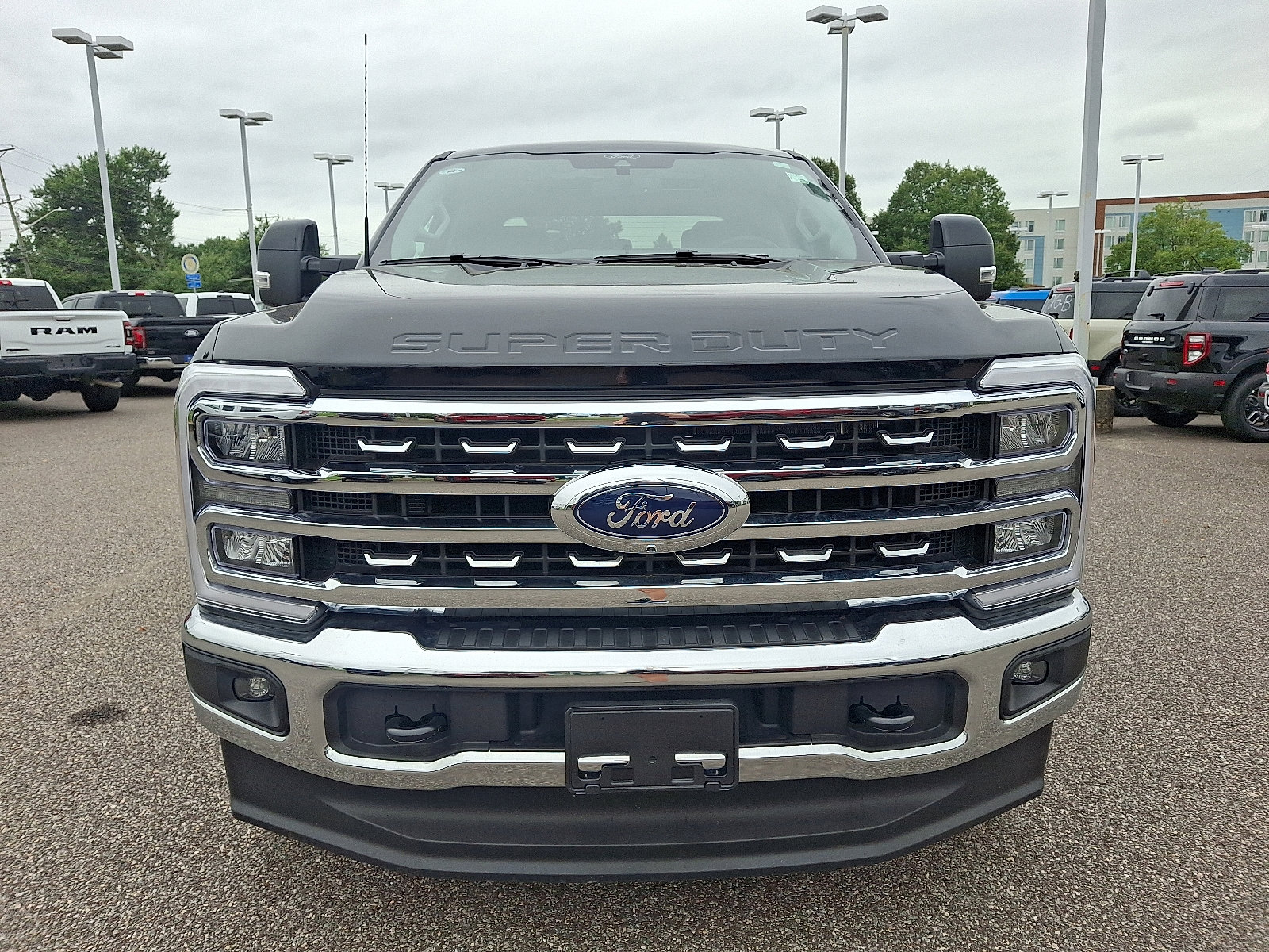 Certified 2025 Ford F350 Lariat image 3