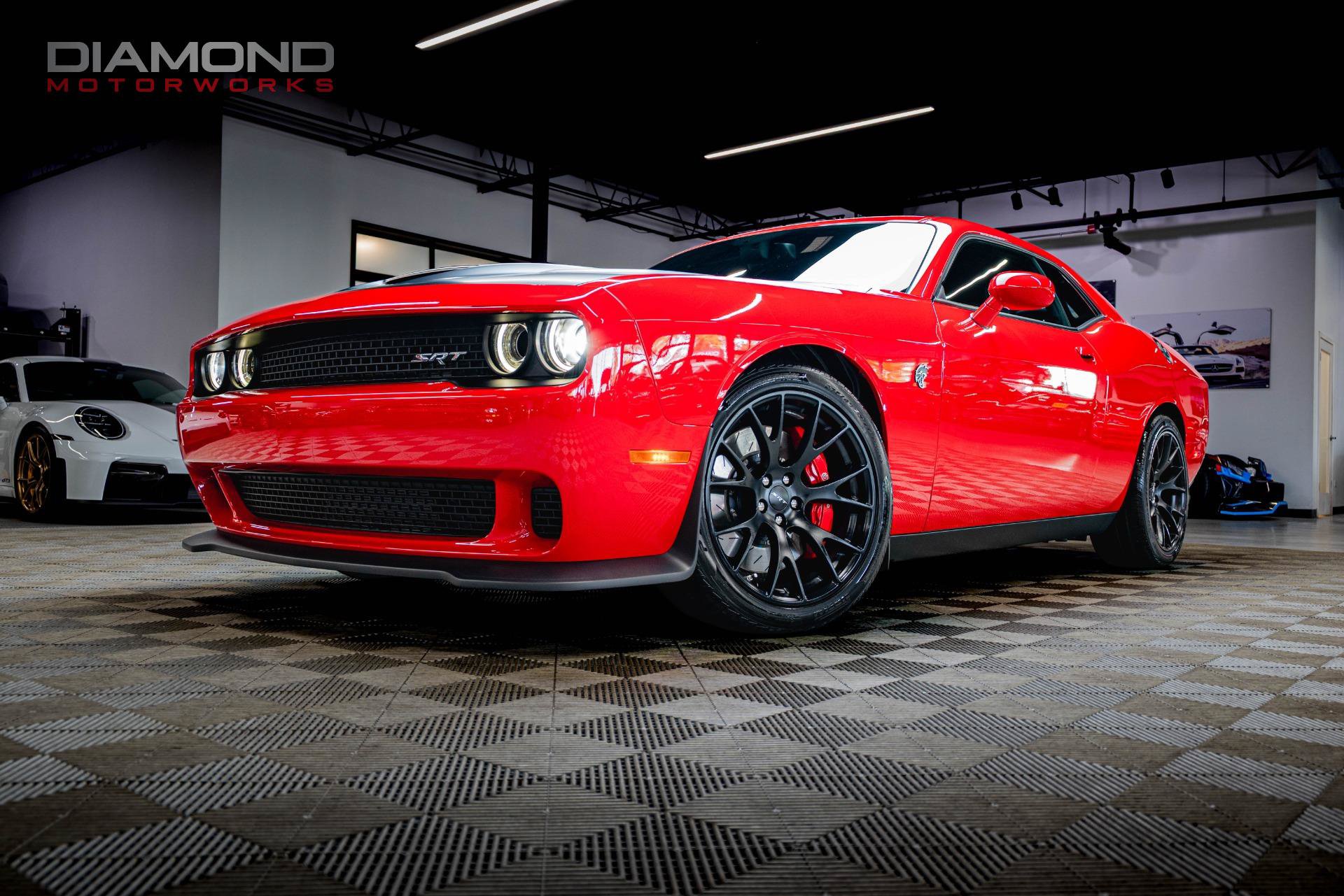 Used 2015 Dodge Challenger SRT Hellcat RWD image 33