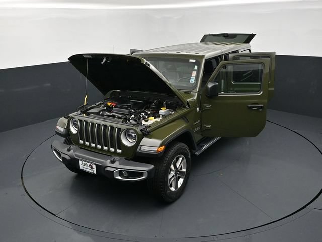 Used 2022 Jeep Wrangler Unlimited Sahara w/ LED Lighting Group AWD/4WD image 26