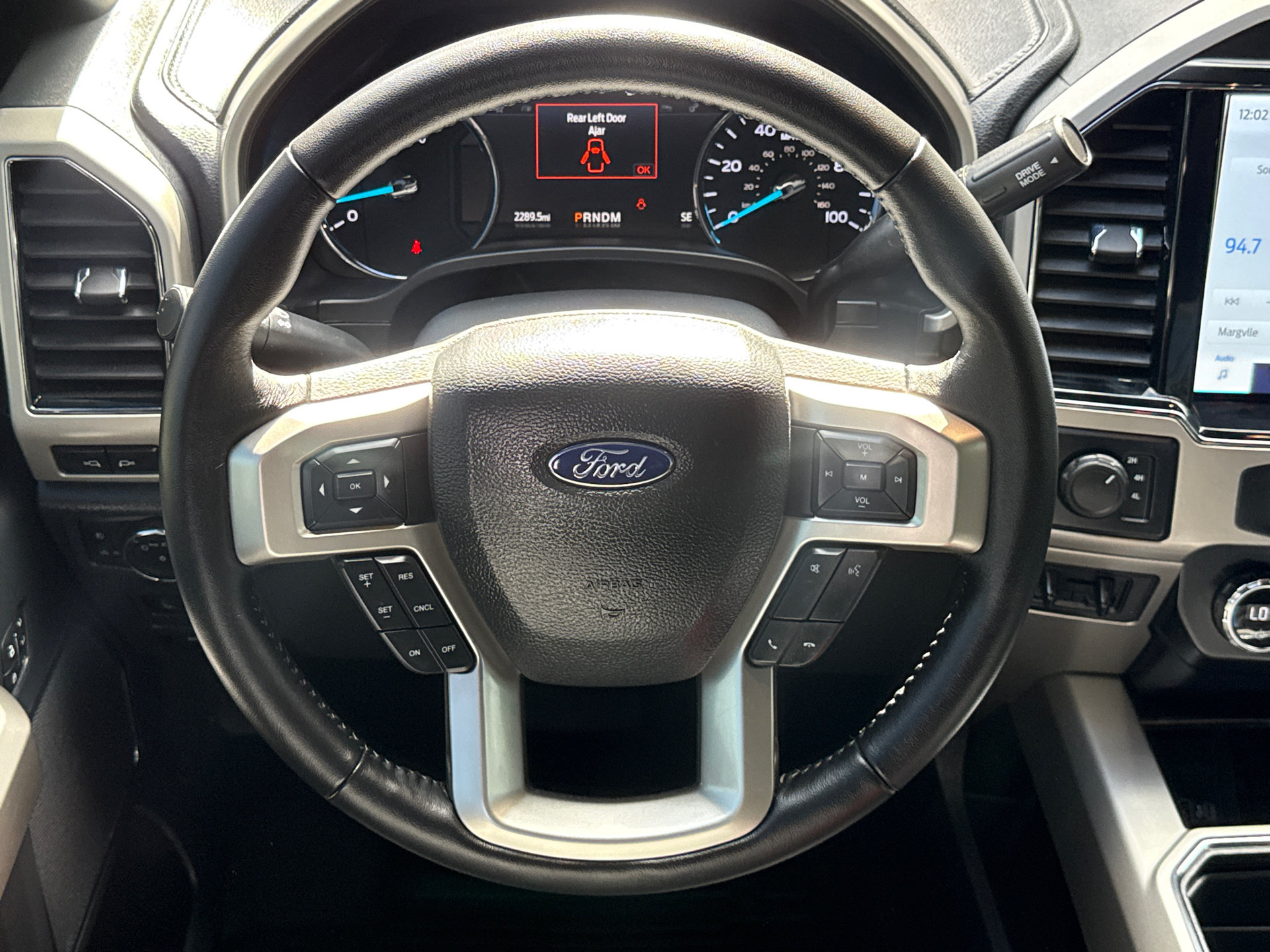 Used 2022 Ford F350 Lariat w/ Lariat Ultimate Package AWD/4WD image 15