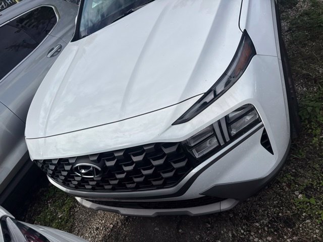 Used 2023 Hyundai Santa Fe SE FWD image 3