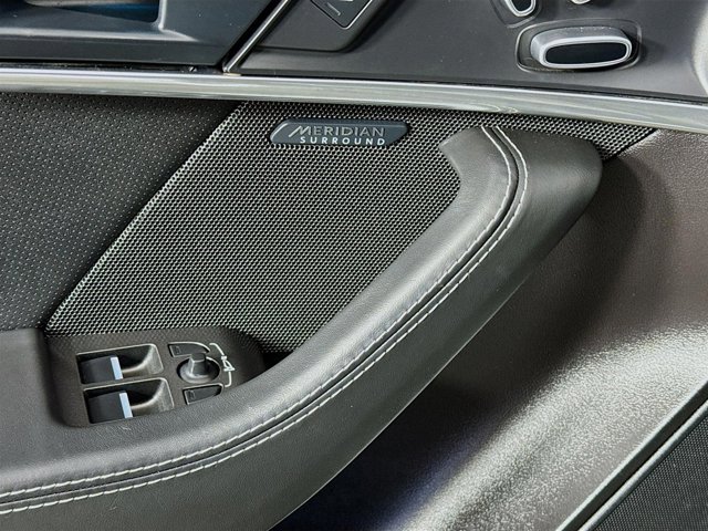 Used 2023 Jaguar F-TYPE R image 21