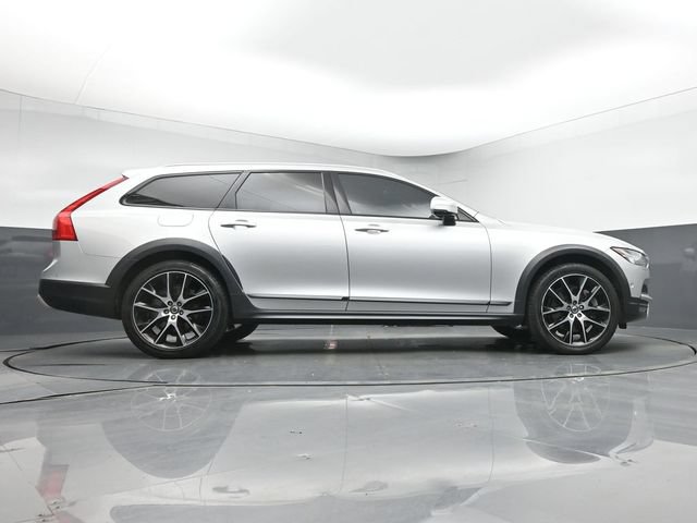 Used 2018 Volvo V90 T6 Cross Country w/ Convenience Package AWD/4WD image 17