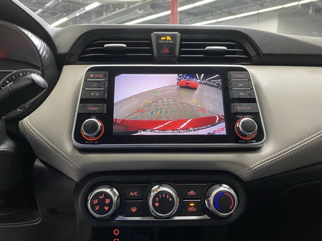 Used 2020 Nissan Versa SV w/ Trunk Package image 35