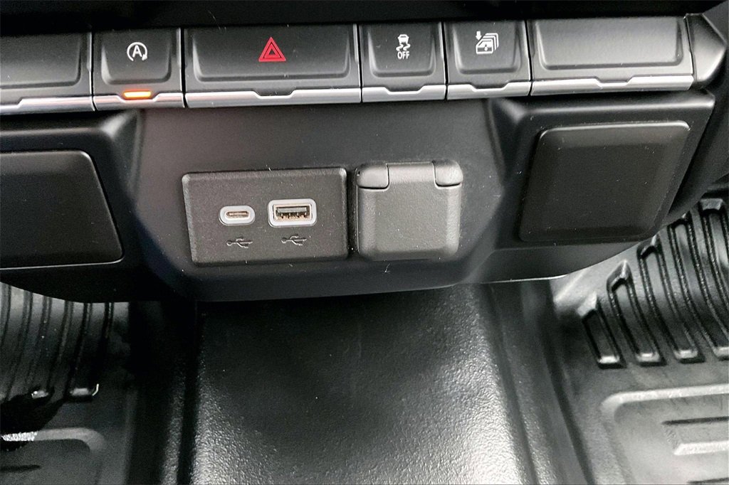 Used 2019 Chevrolet Silverado 1500 LT image 32