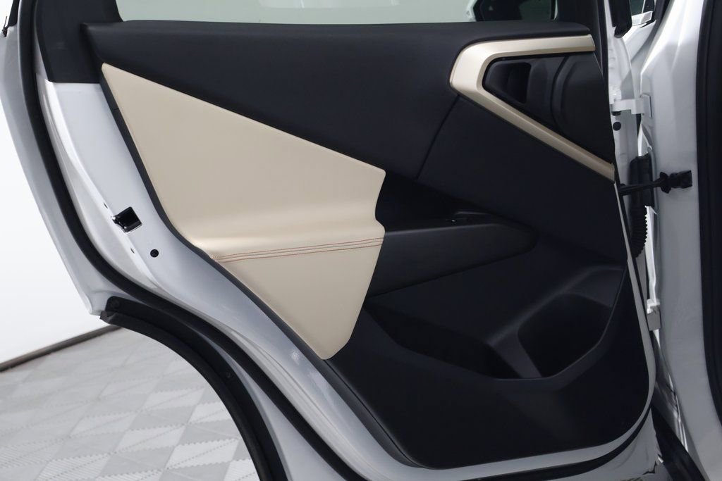 Used 2025 BMW X3 xDrive30i w/ Convenience Package image 13