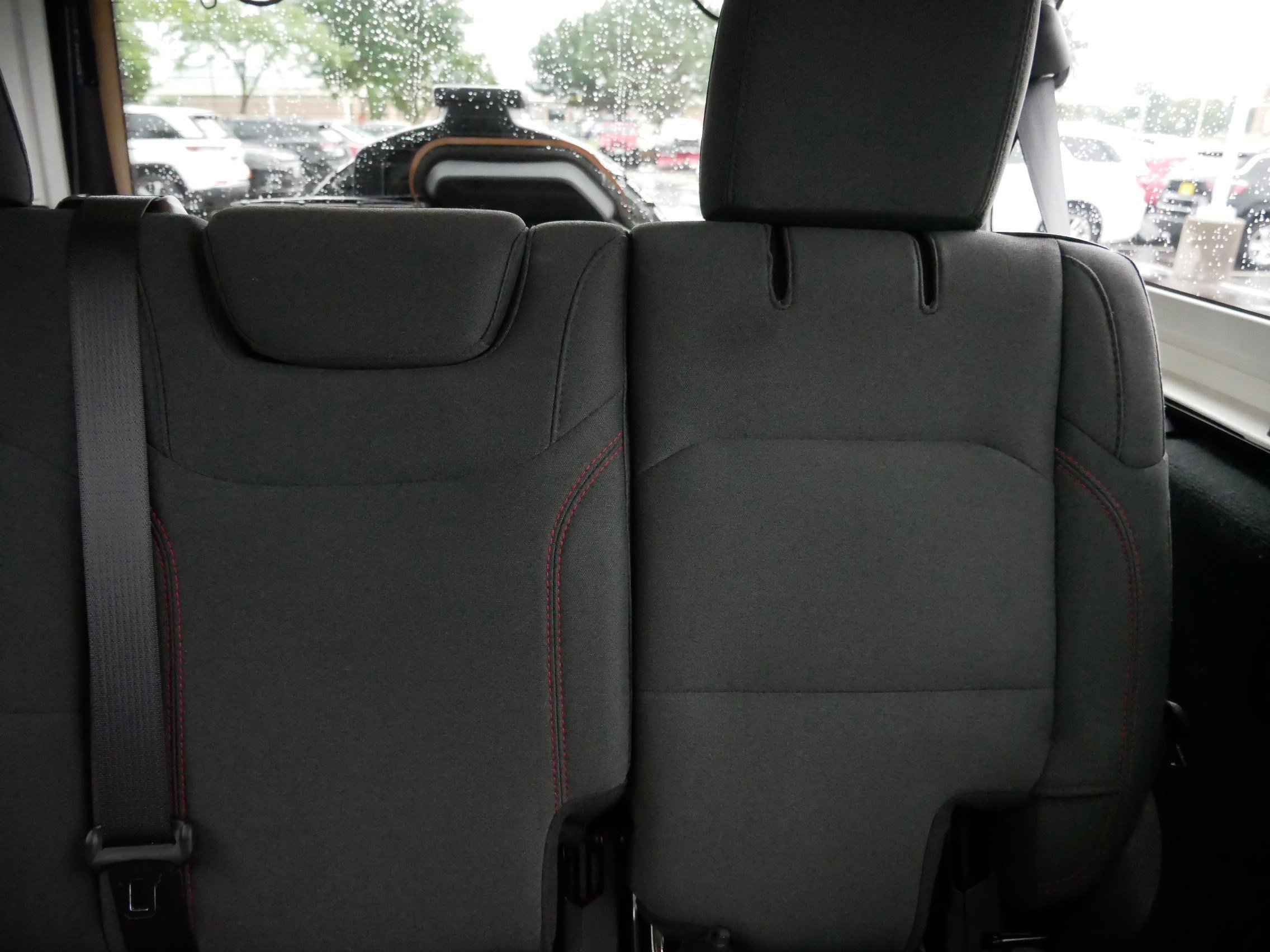 Used 2024 Jeep Wrangler Unlimited Rubicon image 14