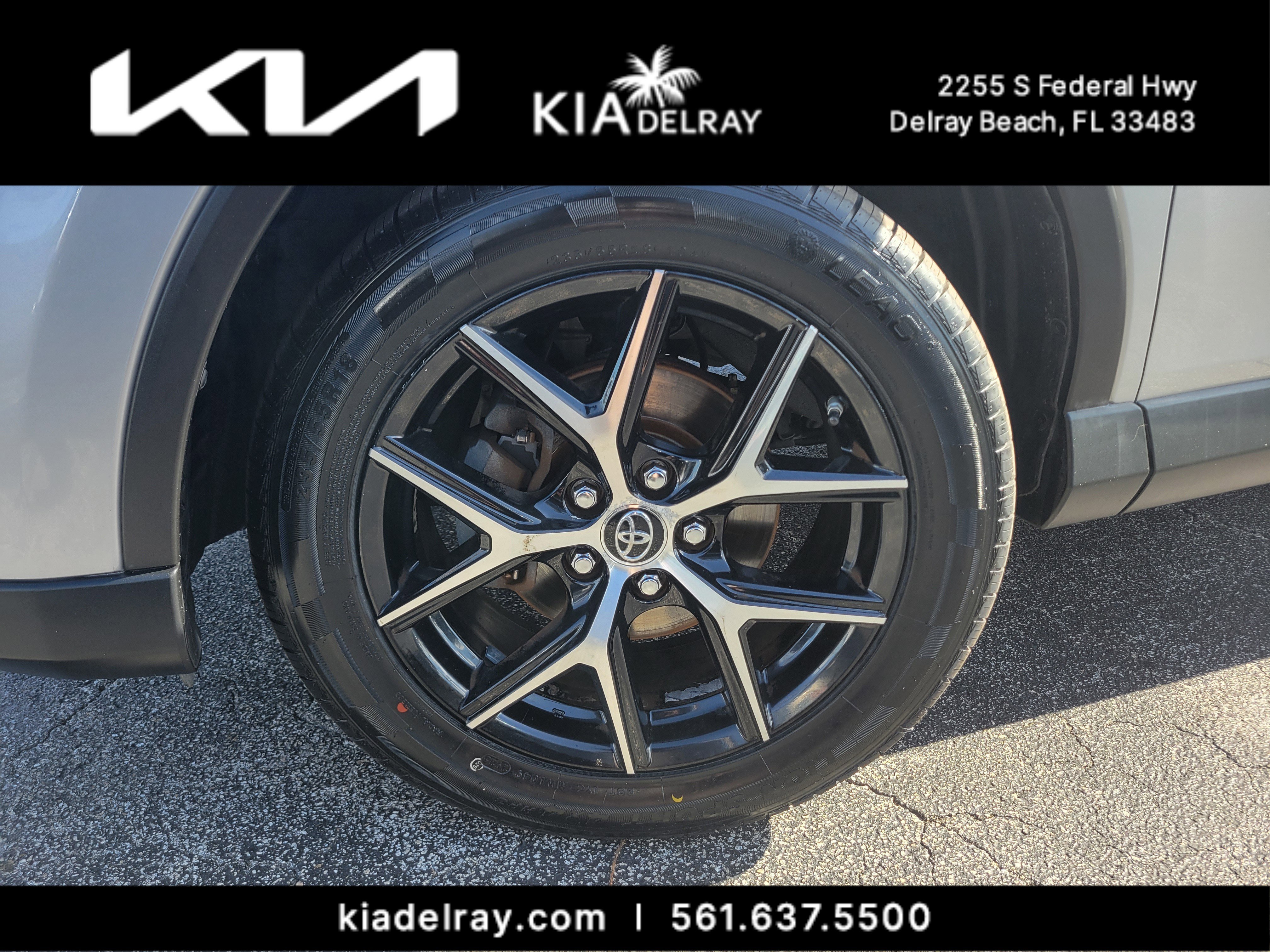 Used 2018 Toyota RAV4 SE w/ Power Extra Value Package image 33