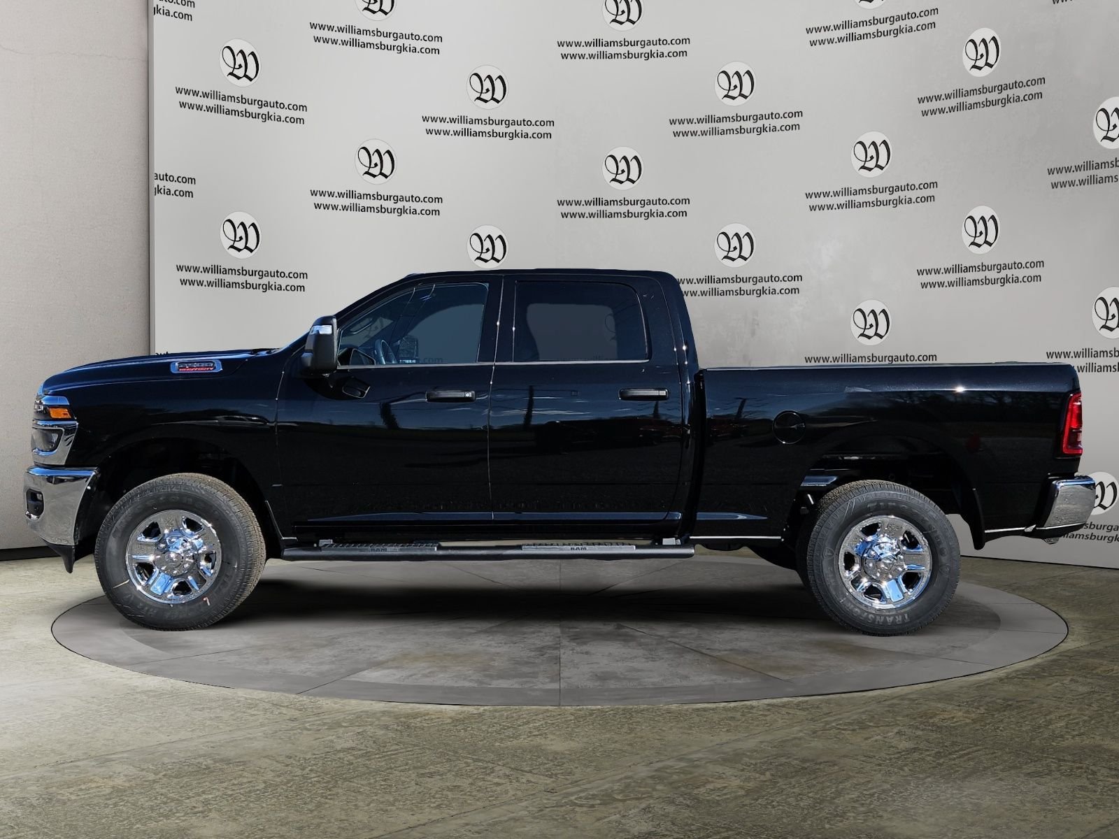 New 2026 RAM 2500 Tradesman AWD/4WD image 2