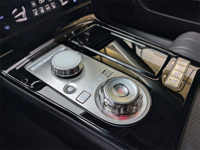 Used 2025 Genesis G80 2.5T image 6