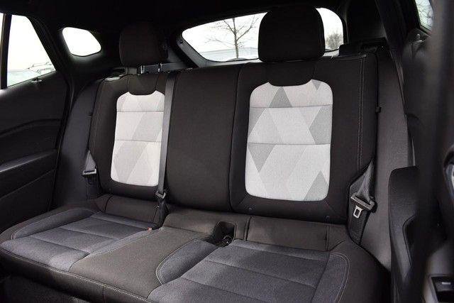 Used 2024 Chevrolet Trax RS w/ Sunroof Package image 22