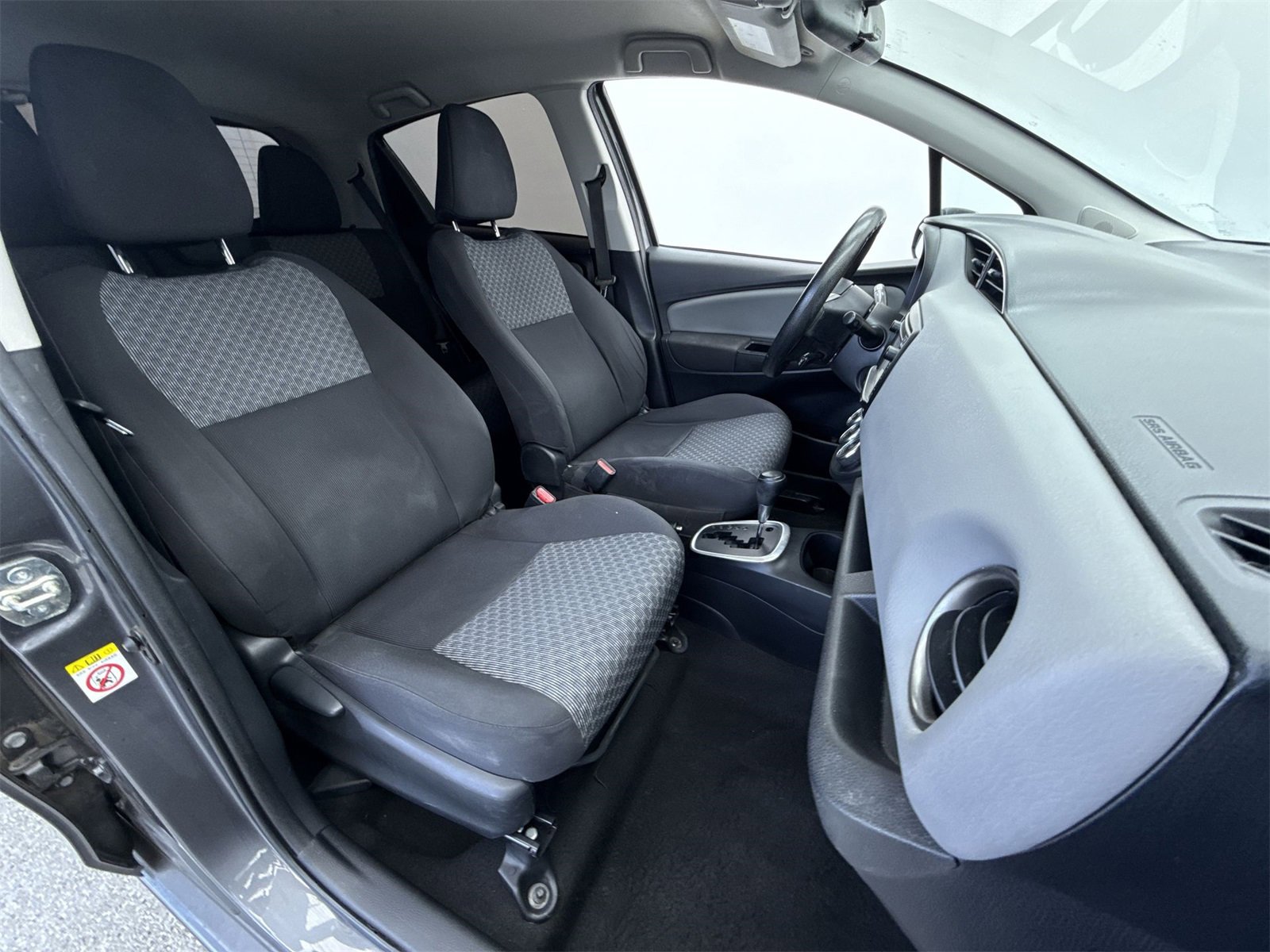 Used 2015 Toyota Yaris LE image 13