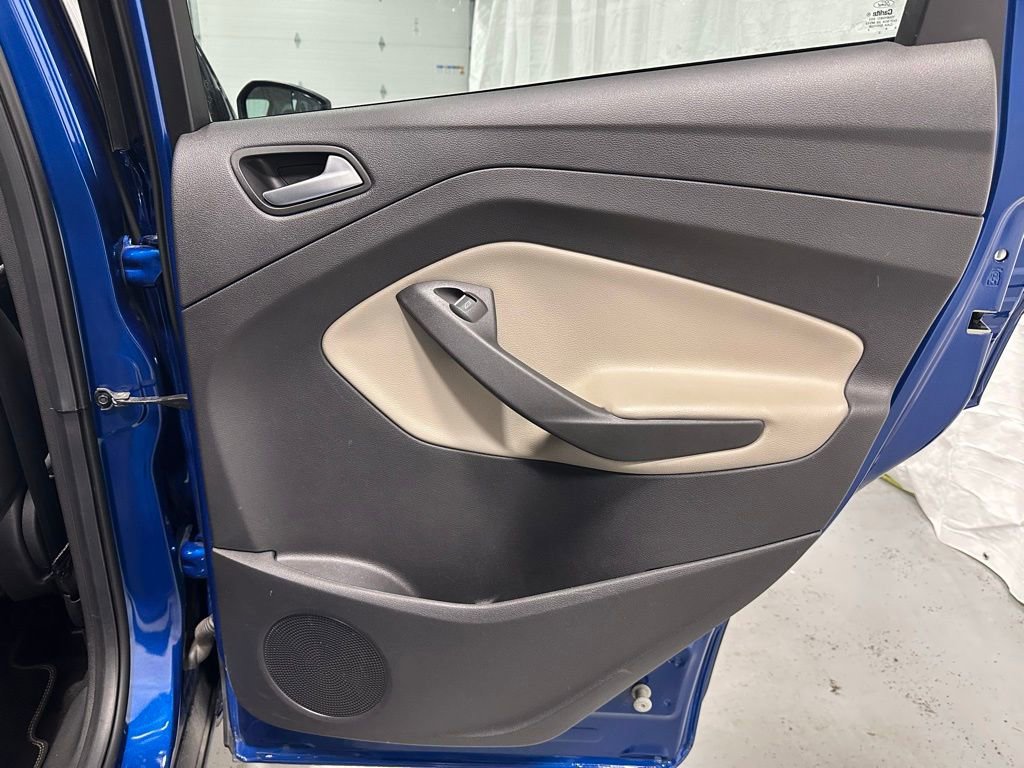 Used 2019 Ford Escape SEL image 47