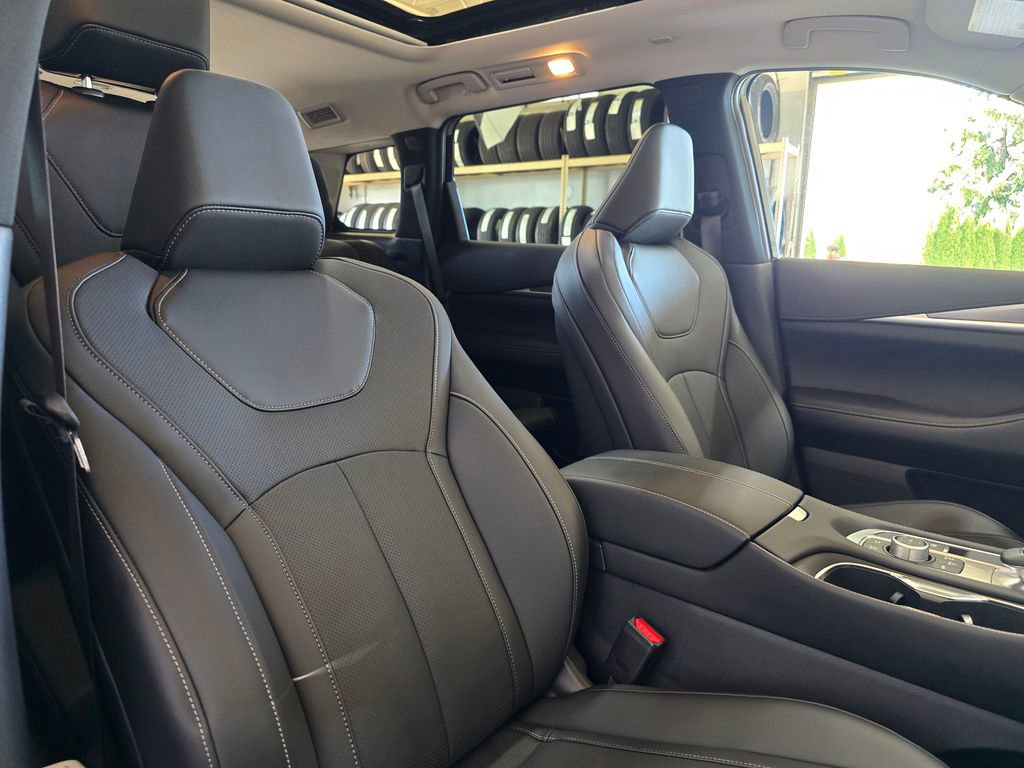 New 2026 INFINITI QX60 Pure w/ Cargo Package image 29