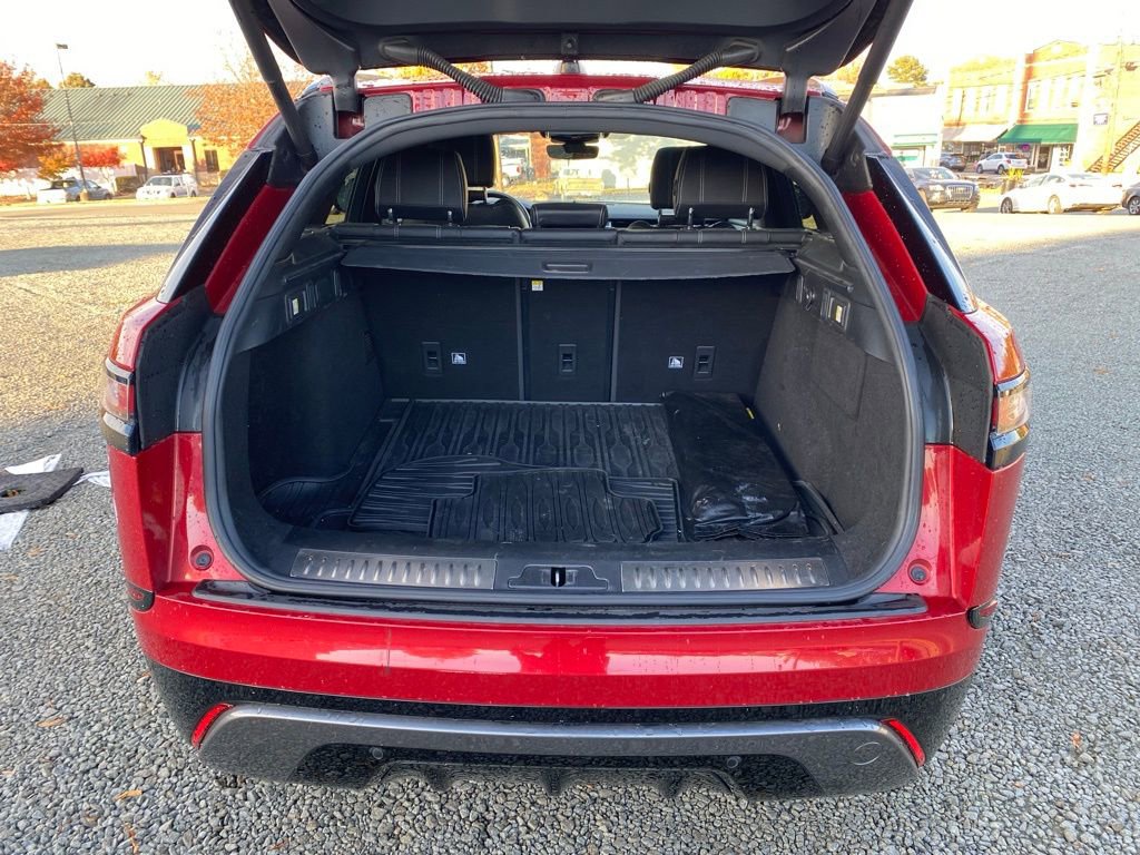 Used 2020 Land Rover Range Rover Velar R-Dynamic S image 19