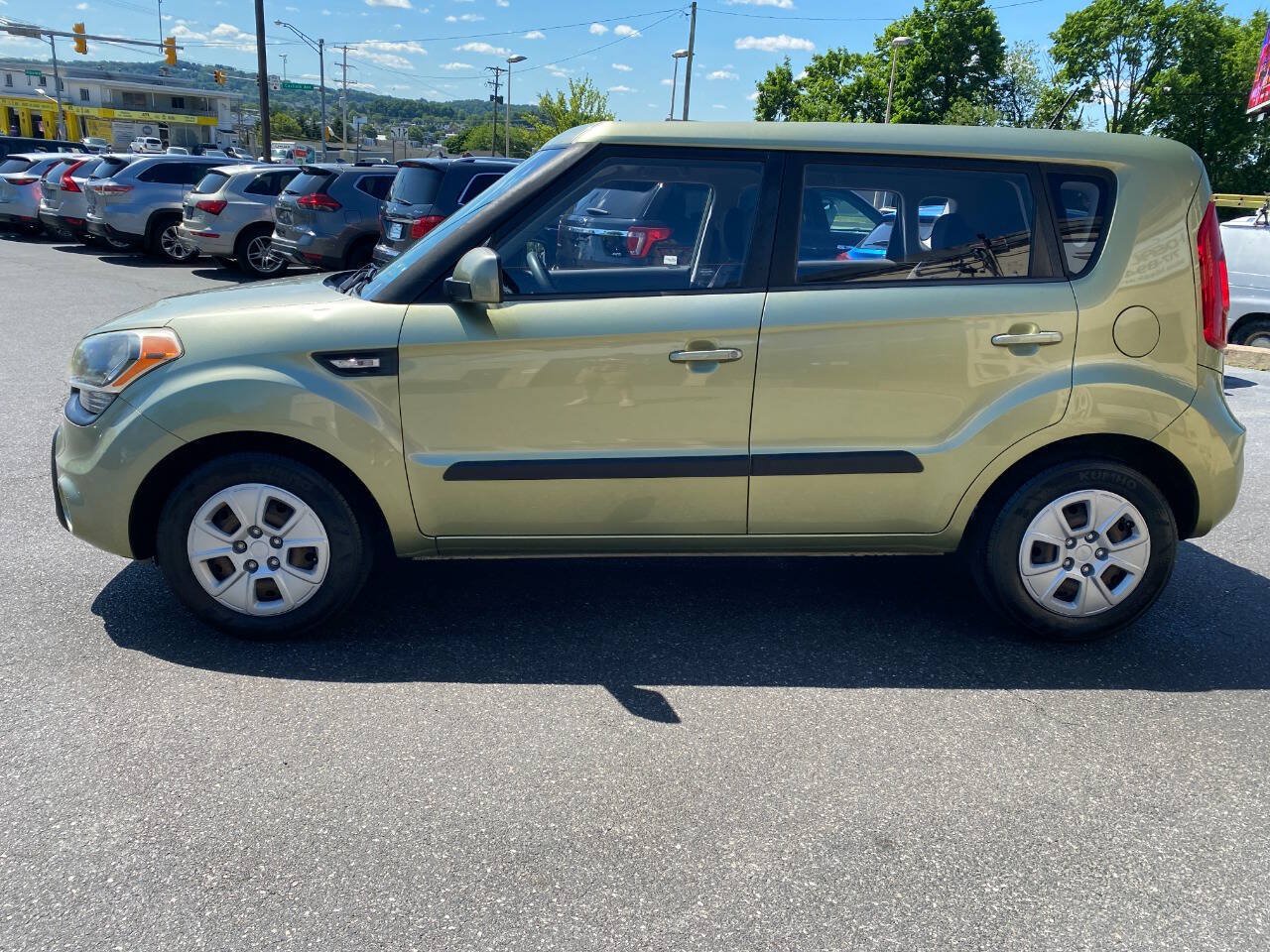 Used 2012 Kia Soul FWD image 6