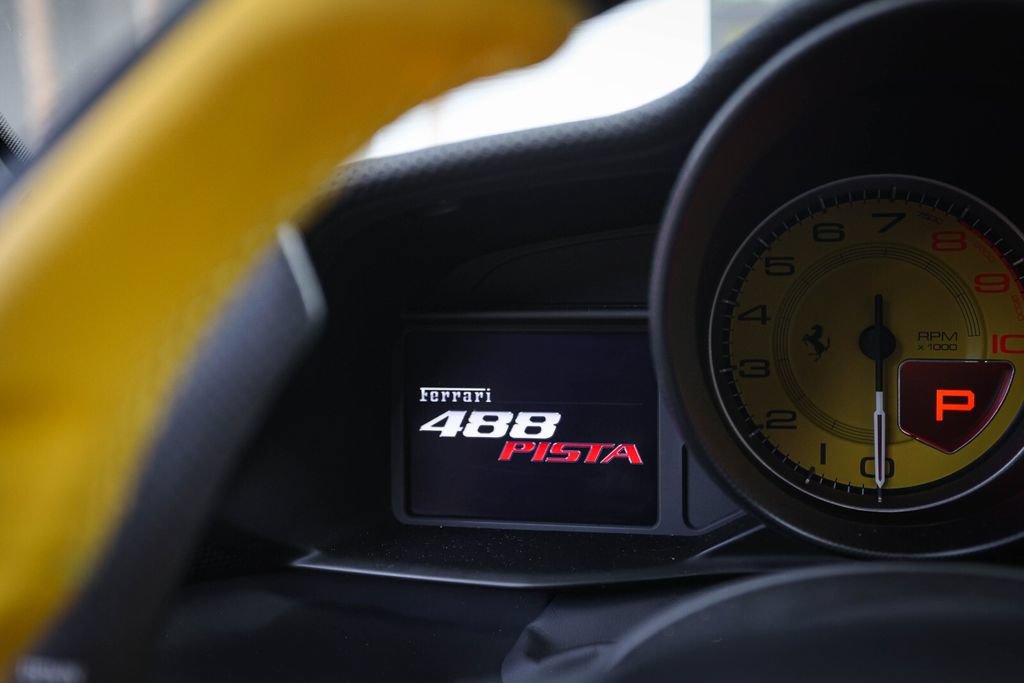 Used 2019 Ferrari 488 Pista Coupe RWD image 46