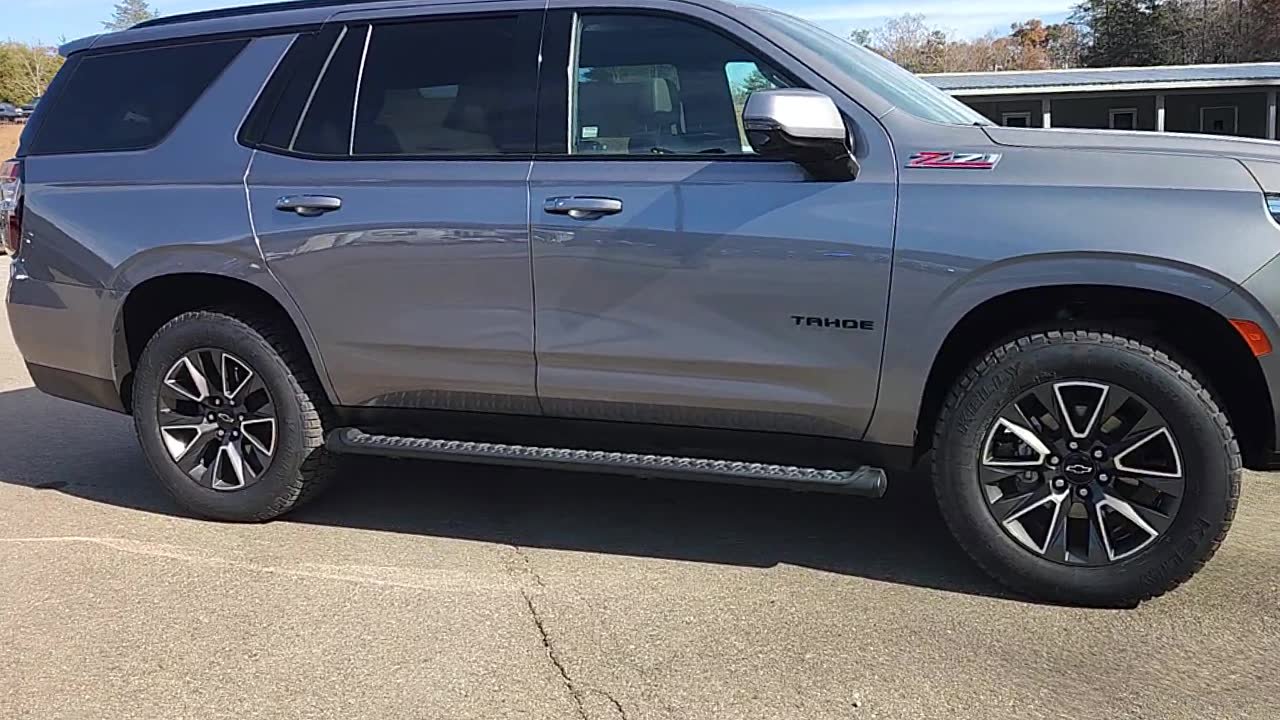 Used 2021 Chevrolet Tahoe Z71 w/ Z71 Signature Package image 10